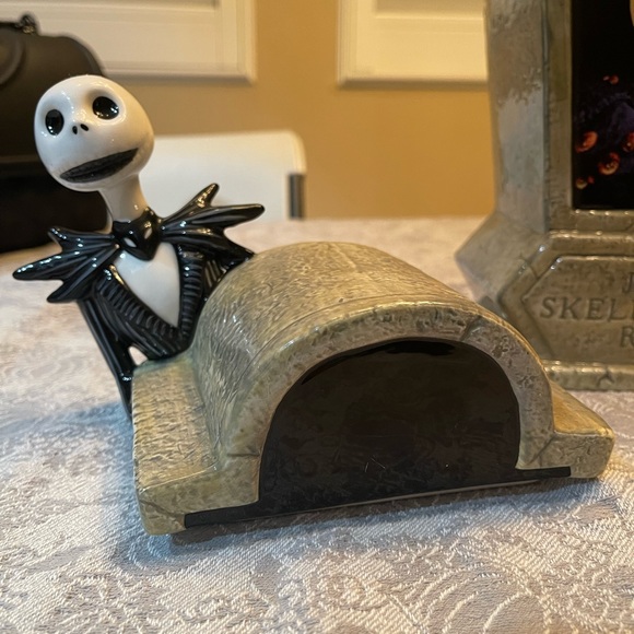 Disney’s The Nightmare Before Christmas Jack Skellington Tombstone Cookie Jar - Picture 10 of 13